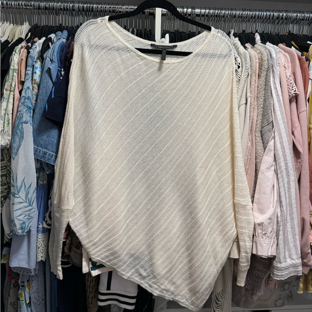 ✨ 2/$40 ✨ BCBGMaxAzria Ivory Knit Top